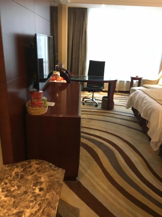 Готель Ramada Yangzhou Baoying Екстер'єр фото