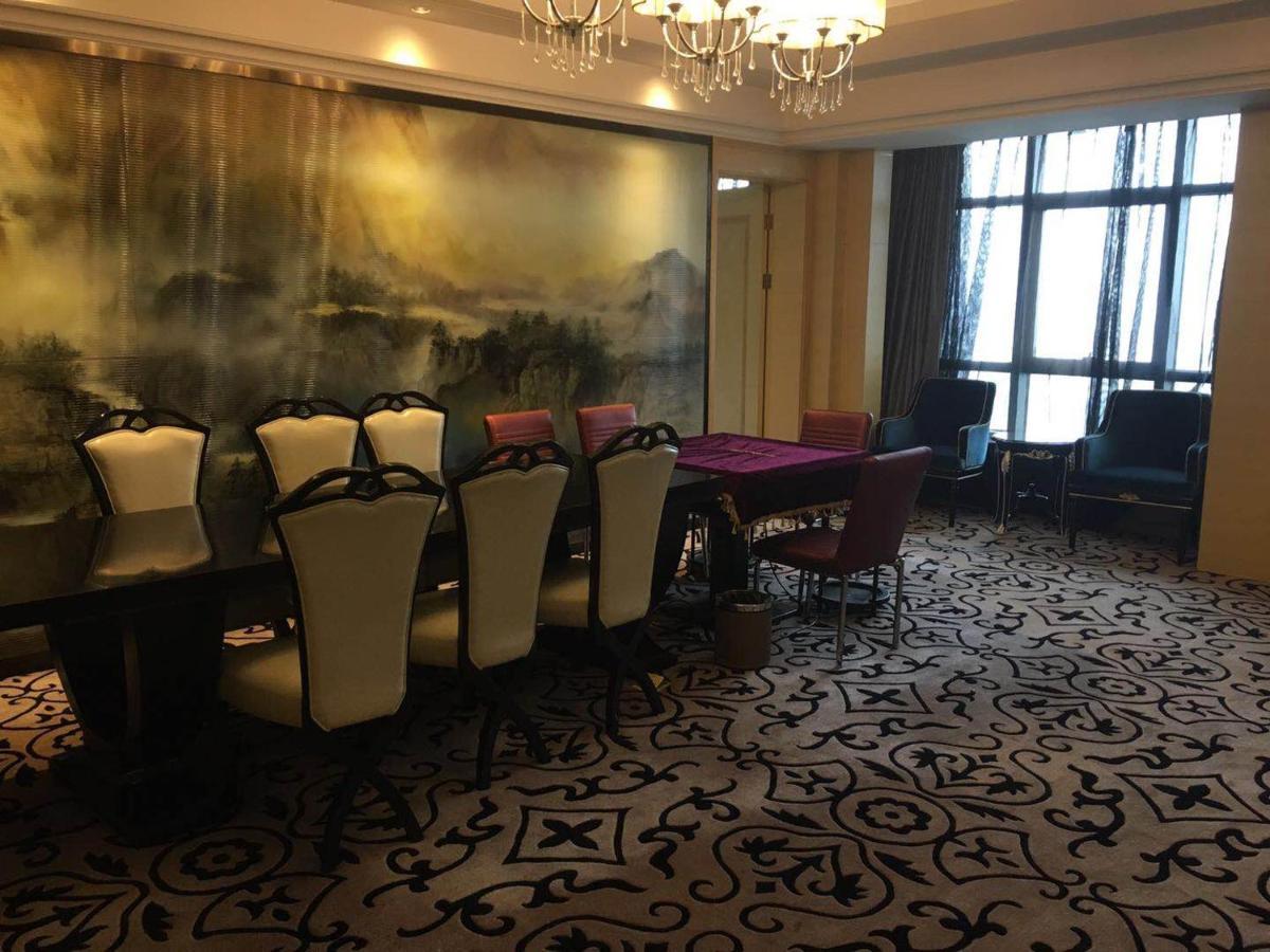 Готель Ramada Yangzhou Baoying Екстер'єр фото