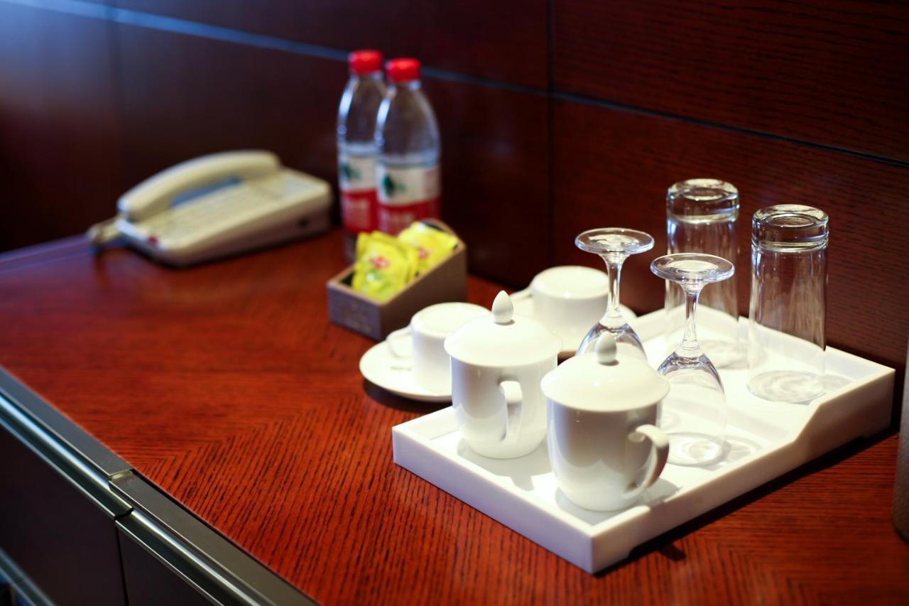 Готель Ramada Yangzhou Baoying Екстер'єр фото
