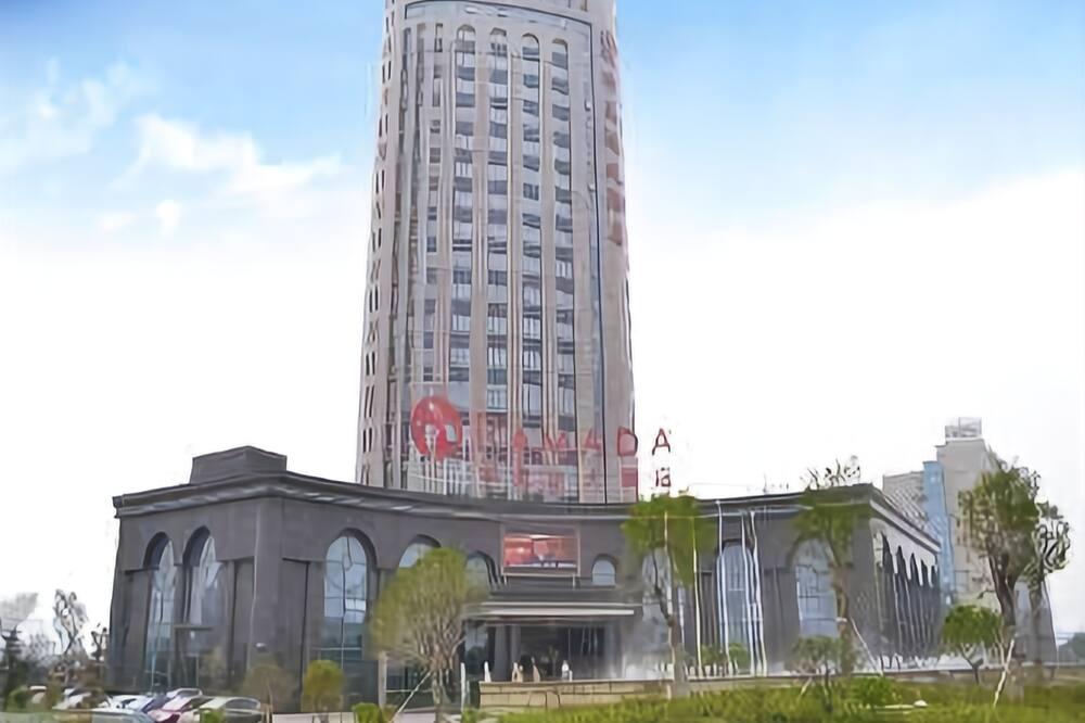 Готель Ramada Yangzhou Baoying Екстер'єр фото